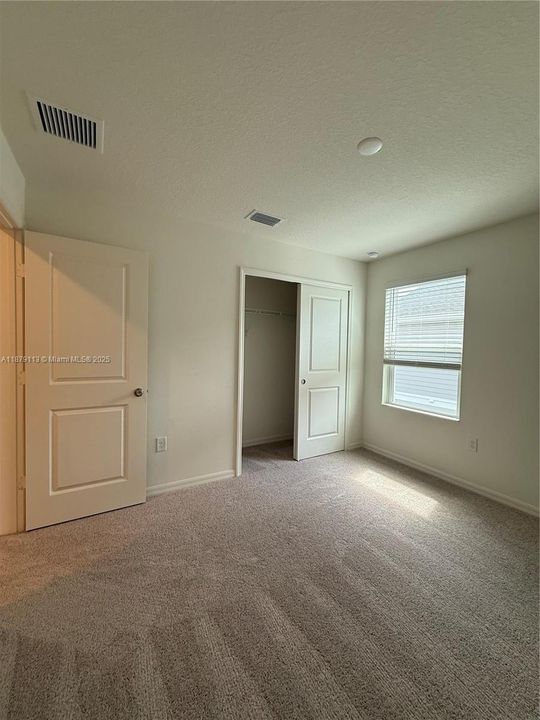 出租: $2,100 (3 贝兹, 2 浴室, 0 平方英尺)