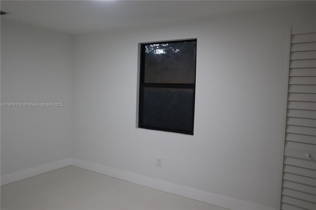 合同活跃: $2,890 (3 贝兹, 2 浴室, 1340 平方英尺)