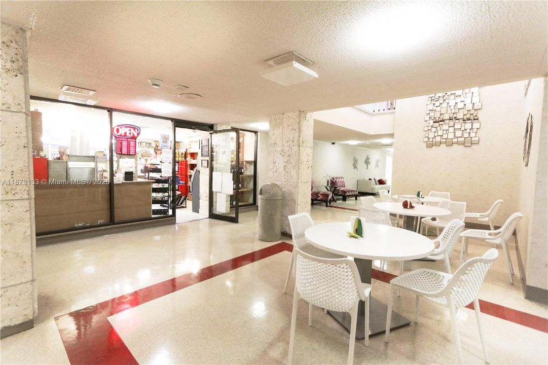 Active With Contract: $5,500 (2 beds, 2 baths, 1275 Square Feet)