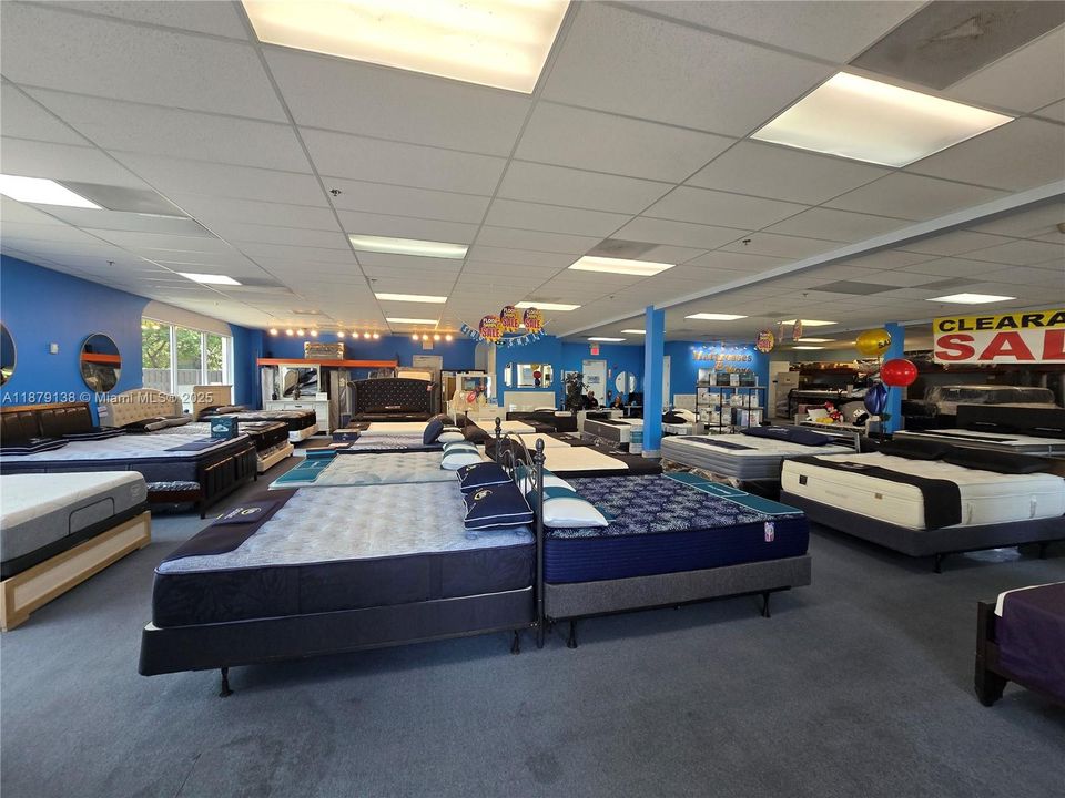 待售: $1,367,500 (0 贝兹, 0 浴室, 0 平方英尺)