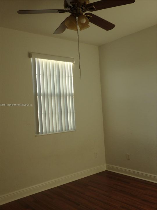 Recientemente alquilado: $3,500 (4 camas, 3 baños, 2320 Pies cuadrados)