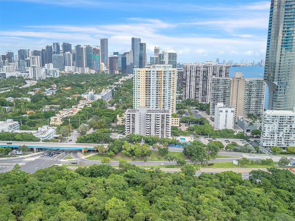 Active With Contract: $3,400 (2 beds, 2 baths, 1145 Square Feet)