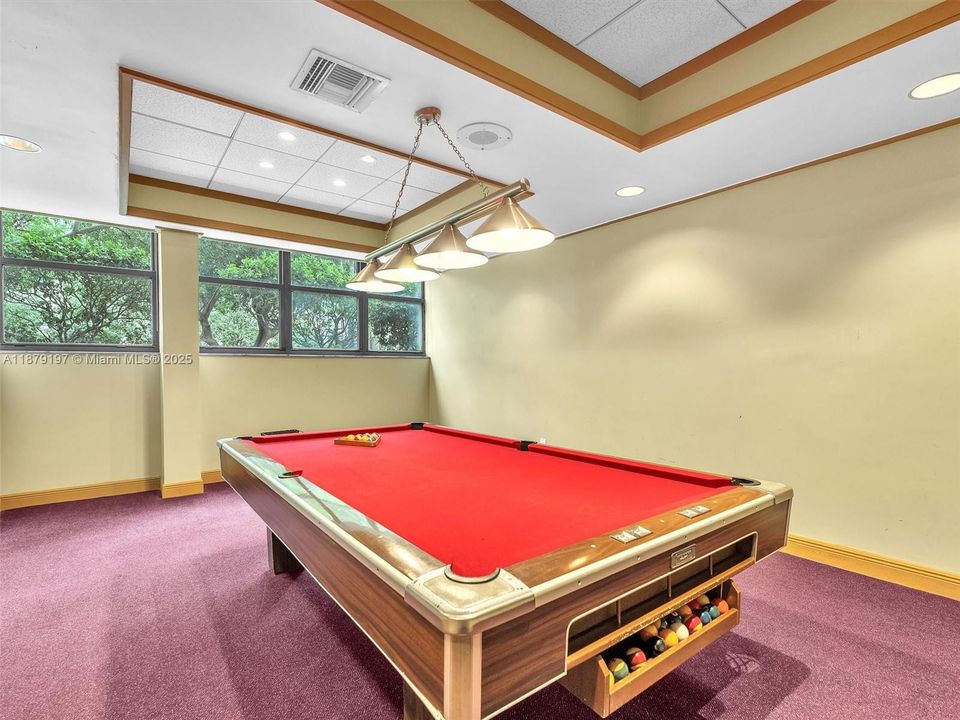 Active With Contract: $3,400 (2 beds, 2 baths, 1145 Square Feet)