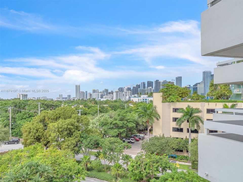 Active With Contract: $3,400 (2 beds, 2 baths, 1145 Square Feet)