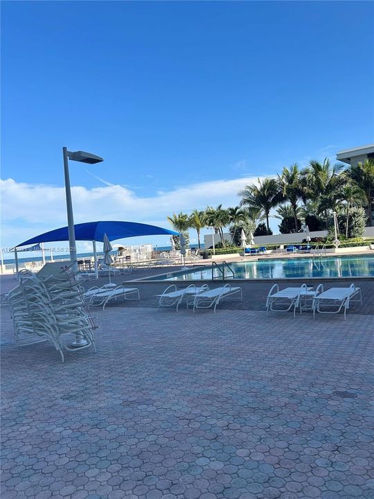 Recently Sold: $479,000 (2 beds, 2 baths, 1165 Square Feet)