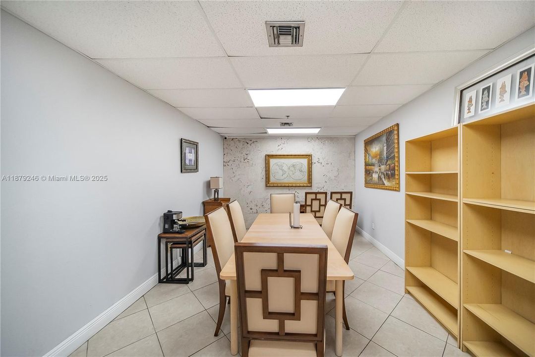 出租: $20 (0 贝兹, 0 浴室, 0 平方英尺)