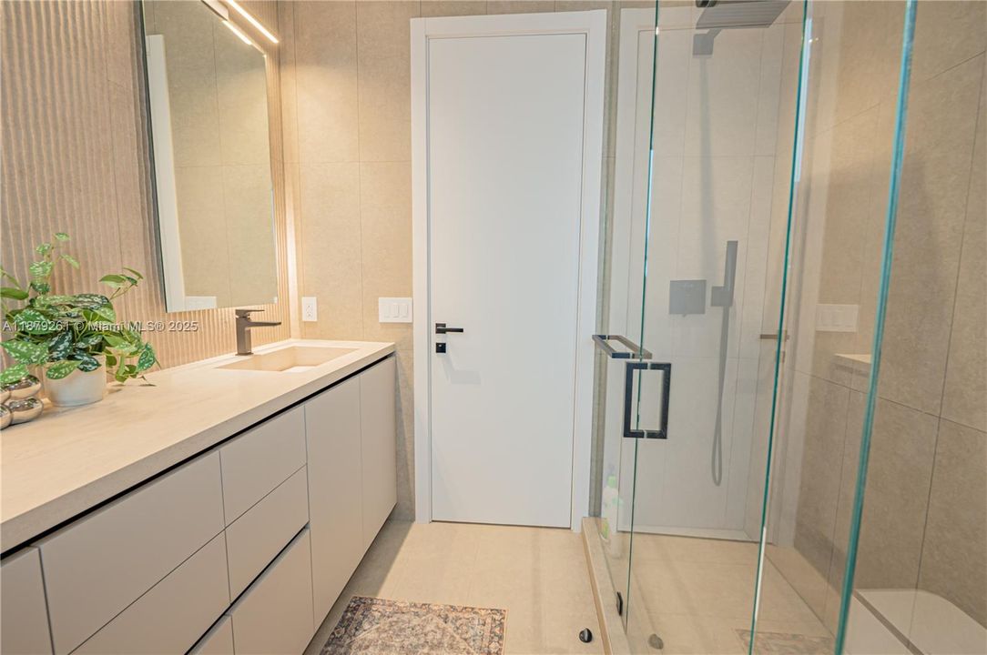 待售: $1,680,000 (5 贝兹, 3 浴室, 2437 平方英尺)