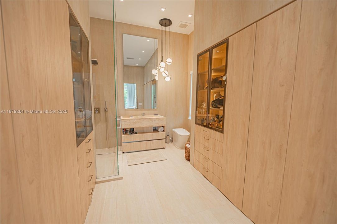 待售: $1,680,000 (5 贝兹, 3 浴室, 2437 平方英尺)