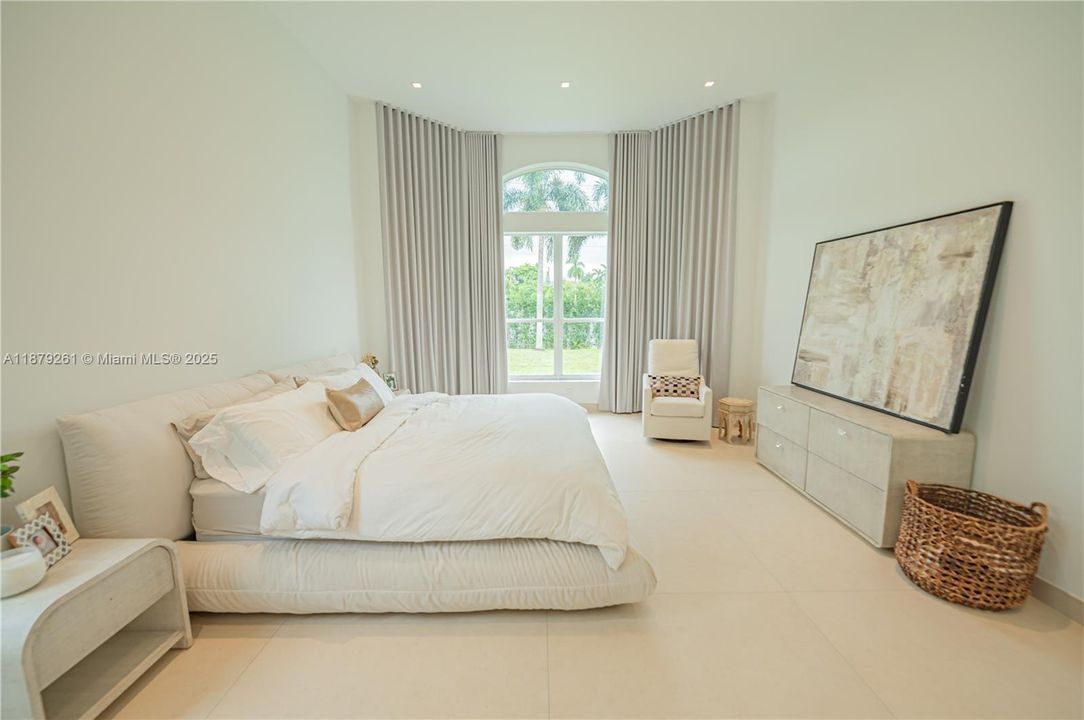 待售: $1,680,000 (5 贝兹, 3 浴室, 2437 平方英尺)