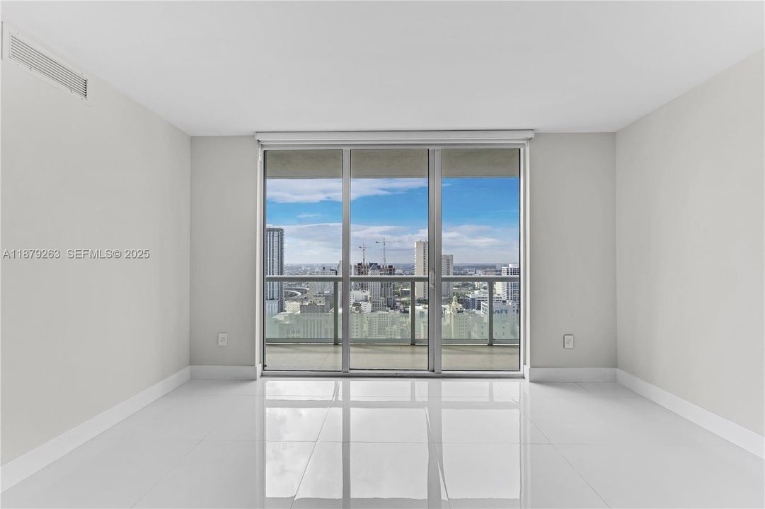 En Venta: $749,500 (2 camas, 2 baños, 1256 Pies cuadrados)