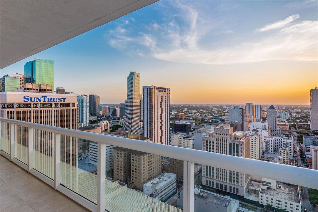 En Venta: $749,500 (2 camas, 2 baños, 1256 Pies cuadrados)