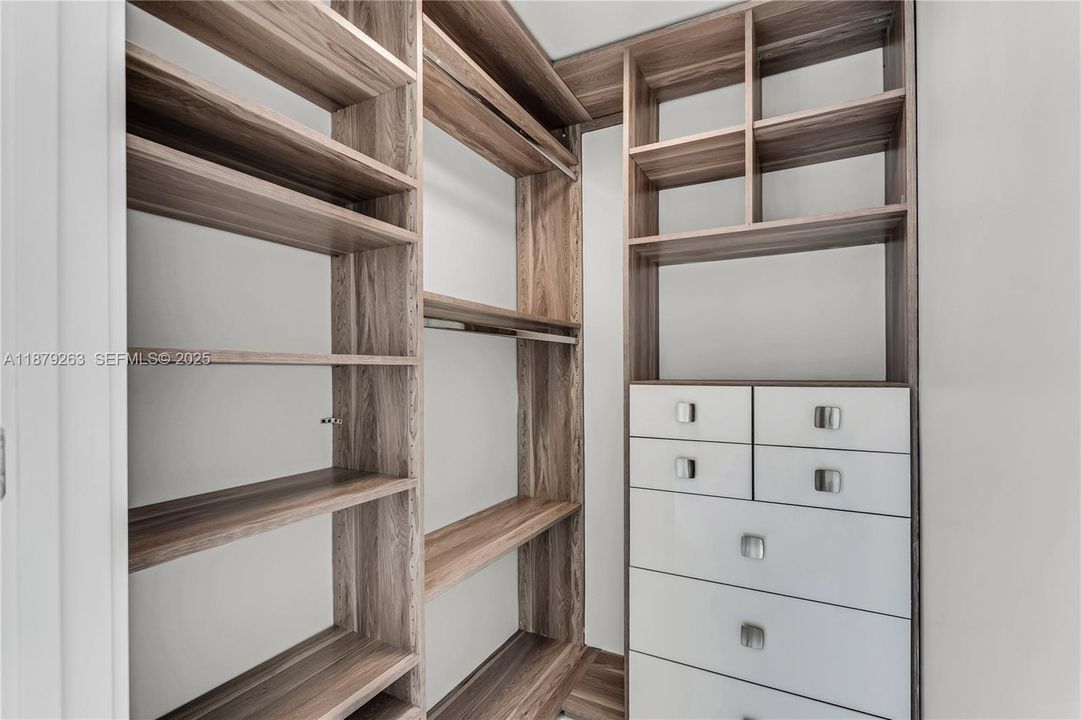 En Venta: $749,500 (2 camas, 2 baños, 1256 Pies cuadrados)