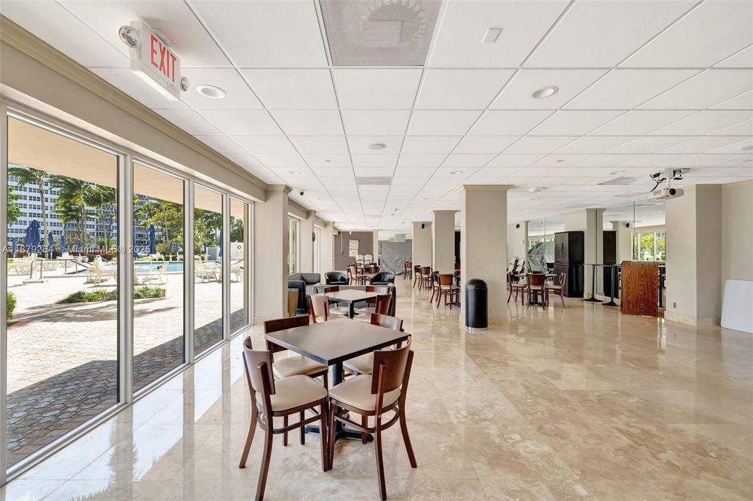 For Sale: $340,000 (2 beds, 2 baths, 1350 Square Feet)