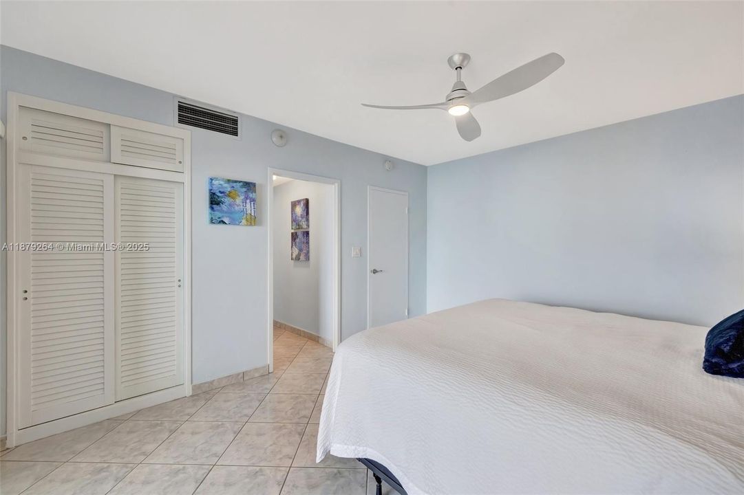 For Sale: $340,000 (2 beds, 2 baths, 1350 Square Feet)