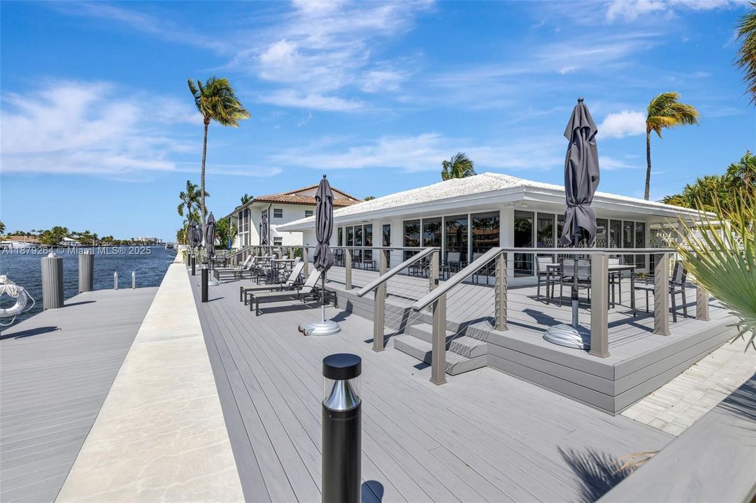 For Sale: $340,000 (2 beds, 2 baths, 1350 Square Feet)