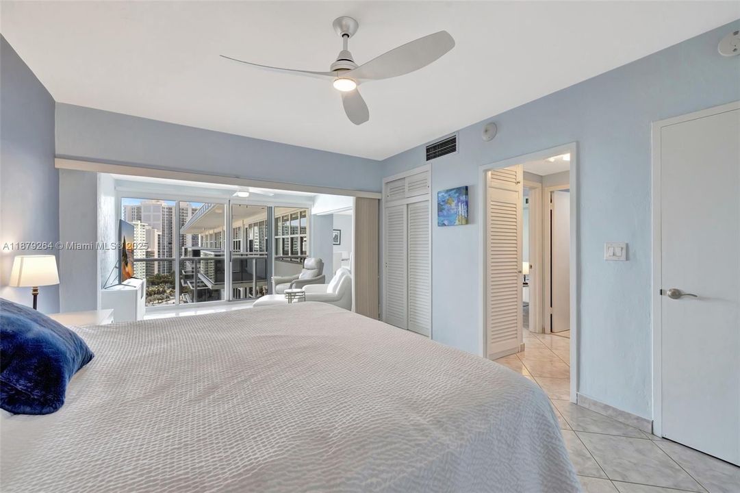 For Sale: $340,000 (2 beds, 2 baths, 1350 Square Feet)