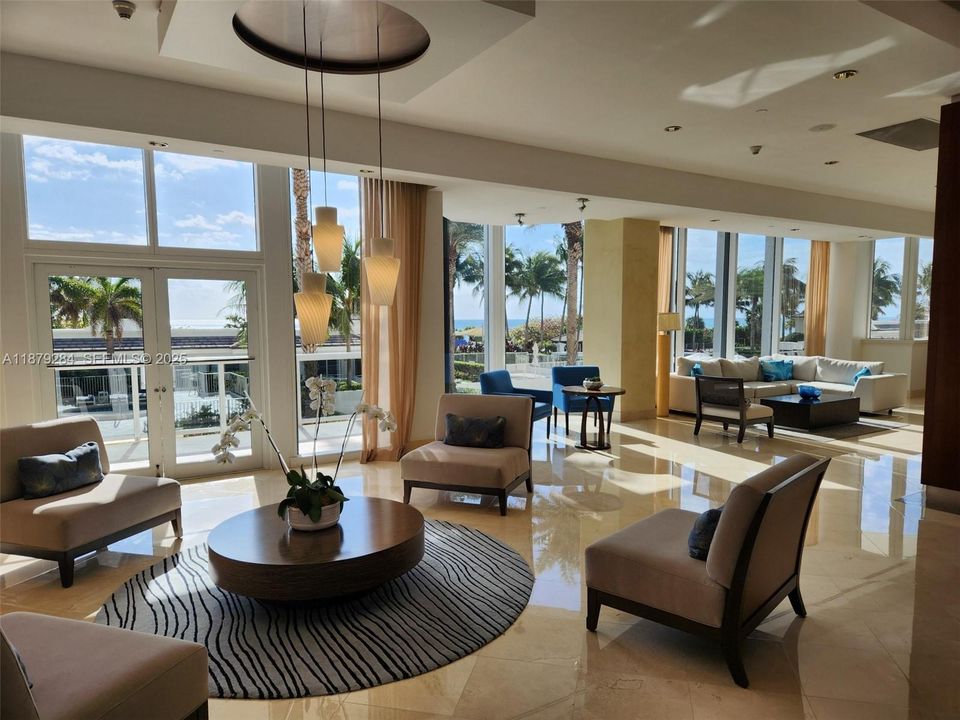 For Sale: $1,990,000 (2 beds, 2 baths, 1550 Square Feet)