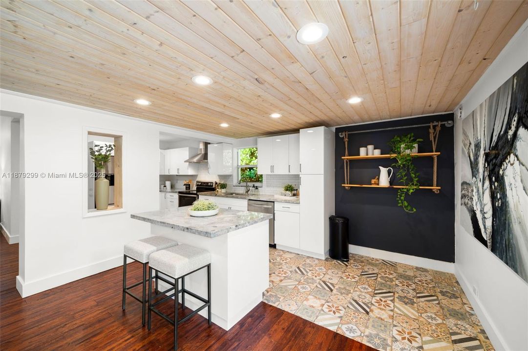 待售: $889,000 (3 贝兹, 2 浴室, 1728 平方英尺)