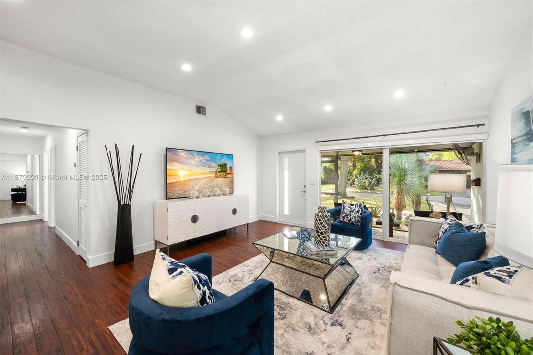 待售: $889,000 (3 贝兹, 2 浴室, 1728 平方英尺)