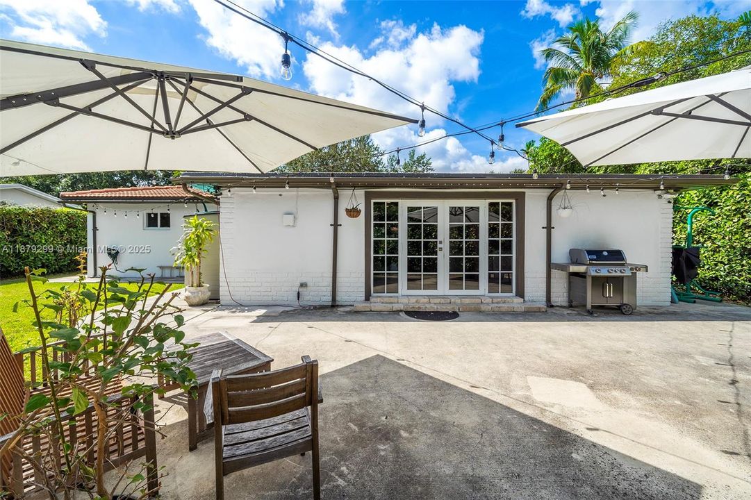 待售: $889,000 (3 贝兹, 2 浴室, 1728 平方英尺)