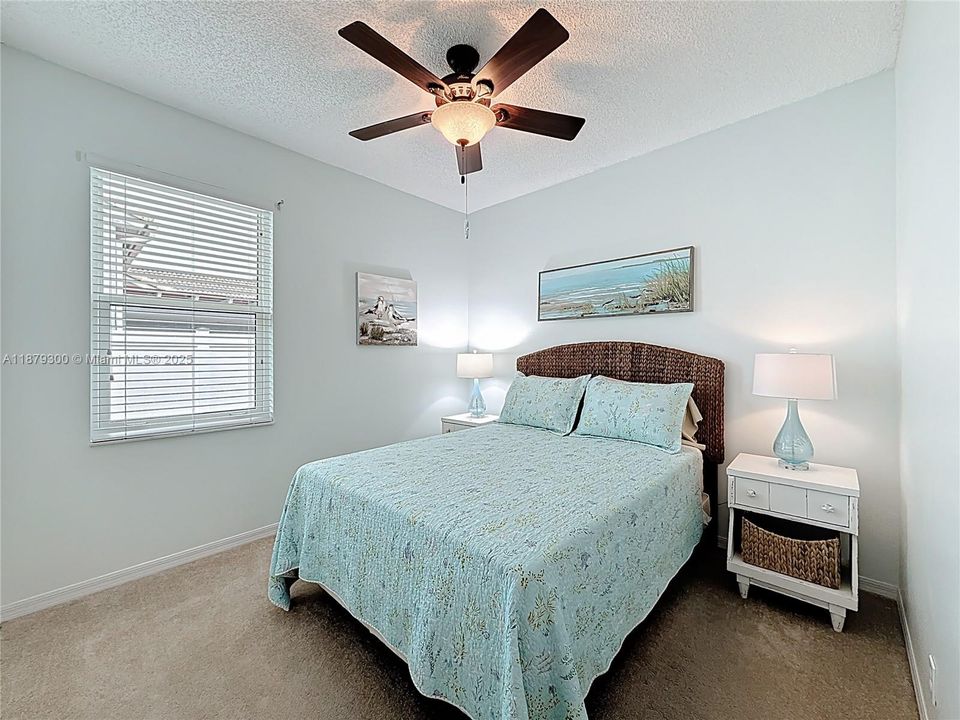 最近售出: $750,000 (4 贝兹, 2 浴室, 2274 平方英尺)