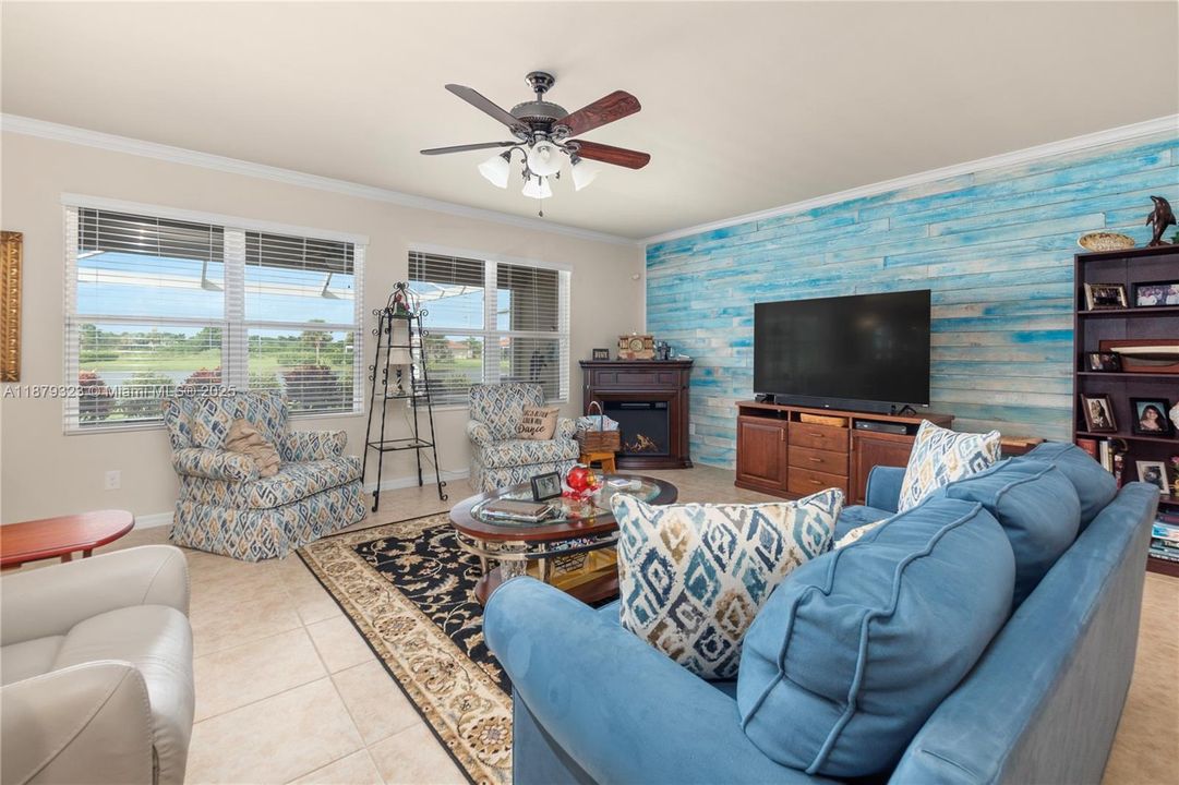 待售: $439,900 (3 贝兹, 2 浴室, 2319 平方英尺)