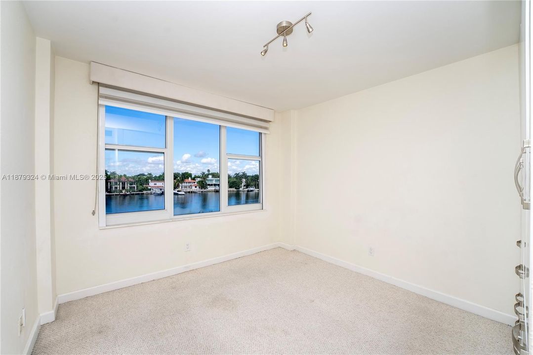 Recently Sold: $540,000 (2 beds, 2 baths, 1190 Square Feet)