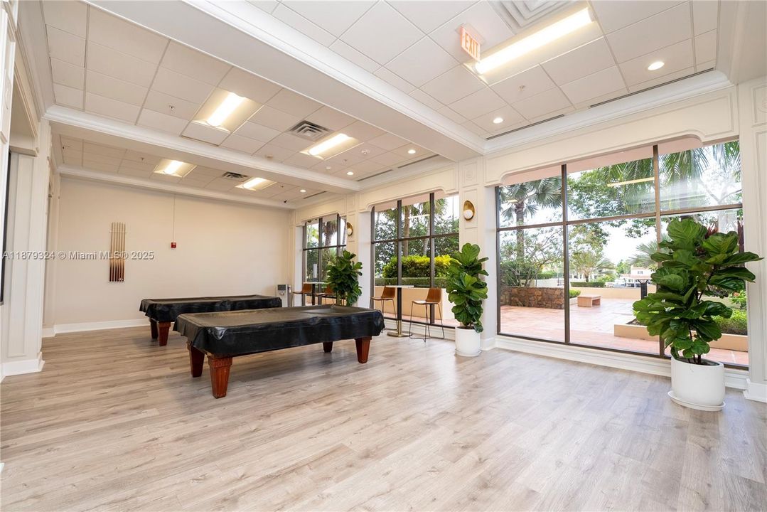 Recently Sold: $540,000 (2 beds, 2 baths, 1190 Square Feet)