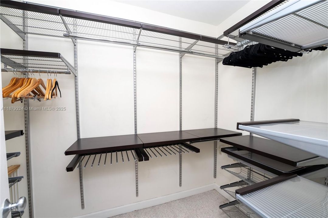 Recently Sold: $540,000 (2 beds, 2 baths, 1190 Square Feet)