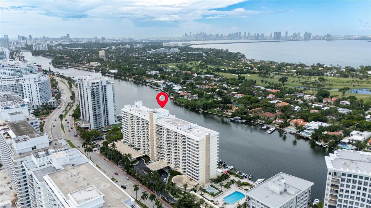 Recently Sold: $540,000 (2 beds, 2 baths, 1190 Square Feet)