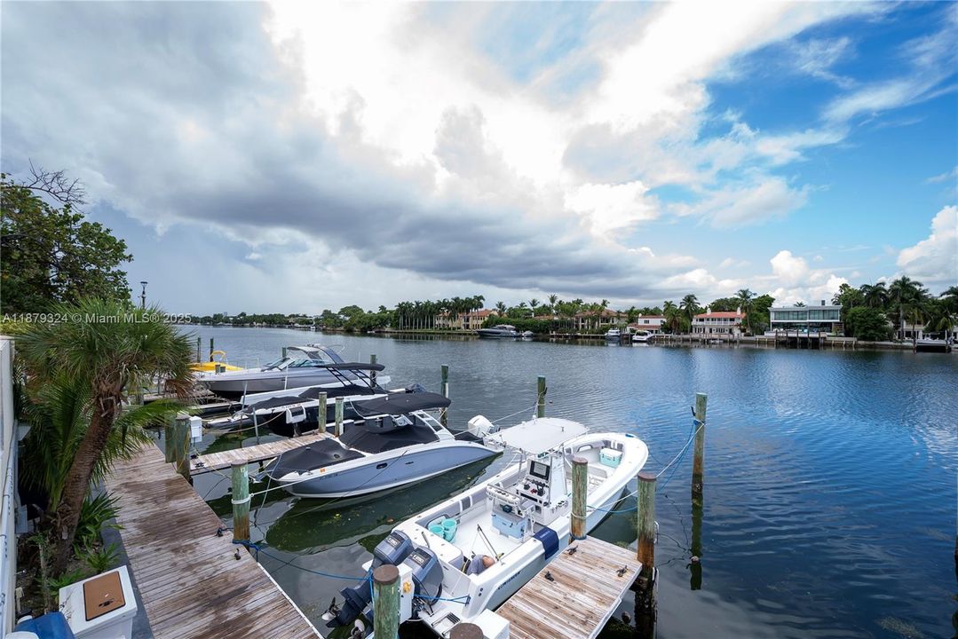 Recently Sold: $540,000 (2 beds, 2 baths, 1190 Square Feet)