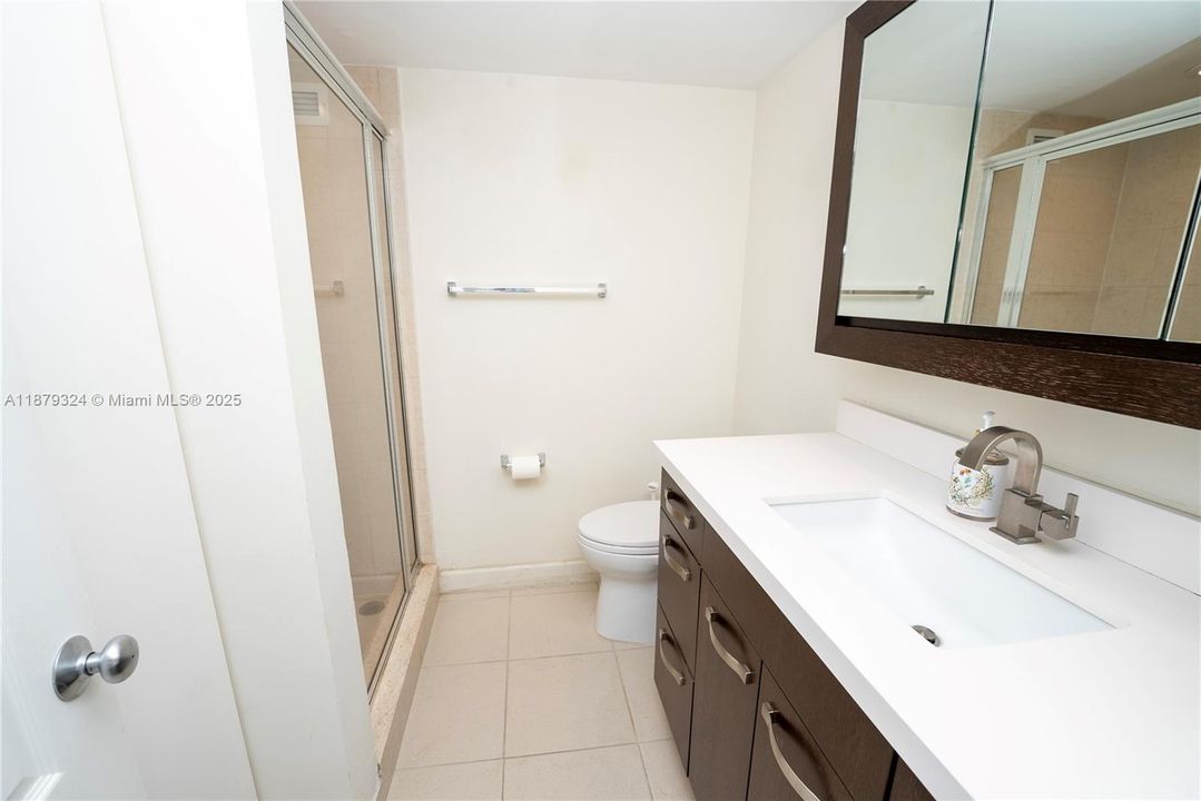 Recently Sold: $540,000 (2 beds, 2 baths, 1190 Square Feet)