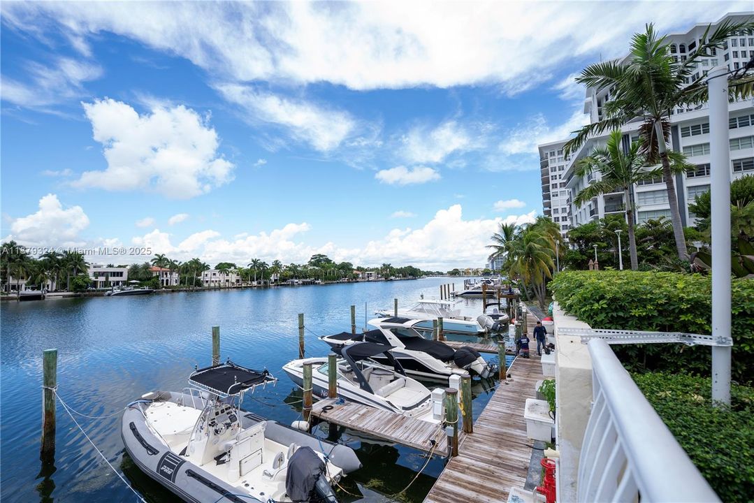 Recently Sold: $540,000 (2 beds, 2 baths, 1190 Square Feet)