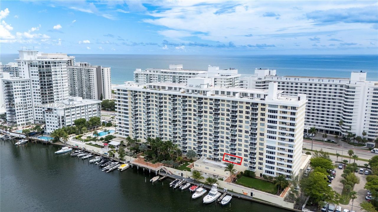 Recently Sold: $540,000 (2 beds, 2 baths, 1190 Square Feet)