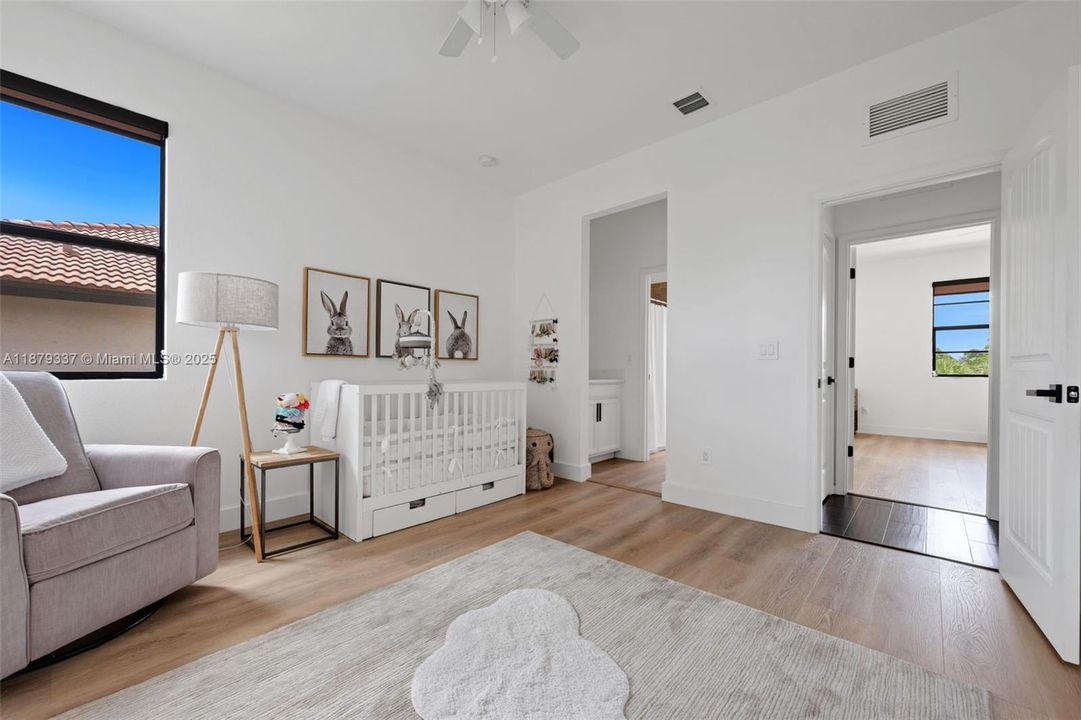 For Sale: $715,000 (5 beds, 3 baths, 2966 Square Feet)