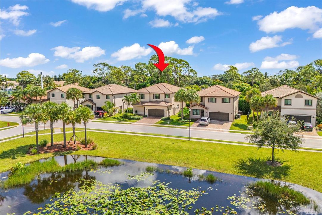 For Sale: $715,000 (5 beds, 3 baths, 2966 Square Feet)