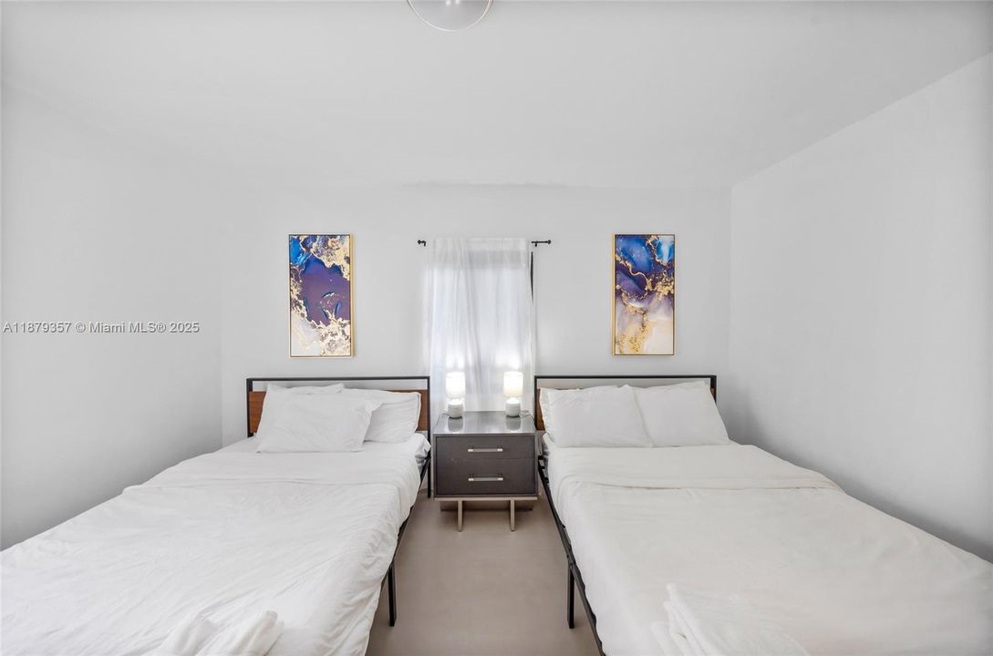 Active With Contract: $7,200 (4 beds, 2 baths, 1540 Square Feet)