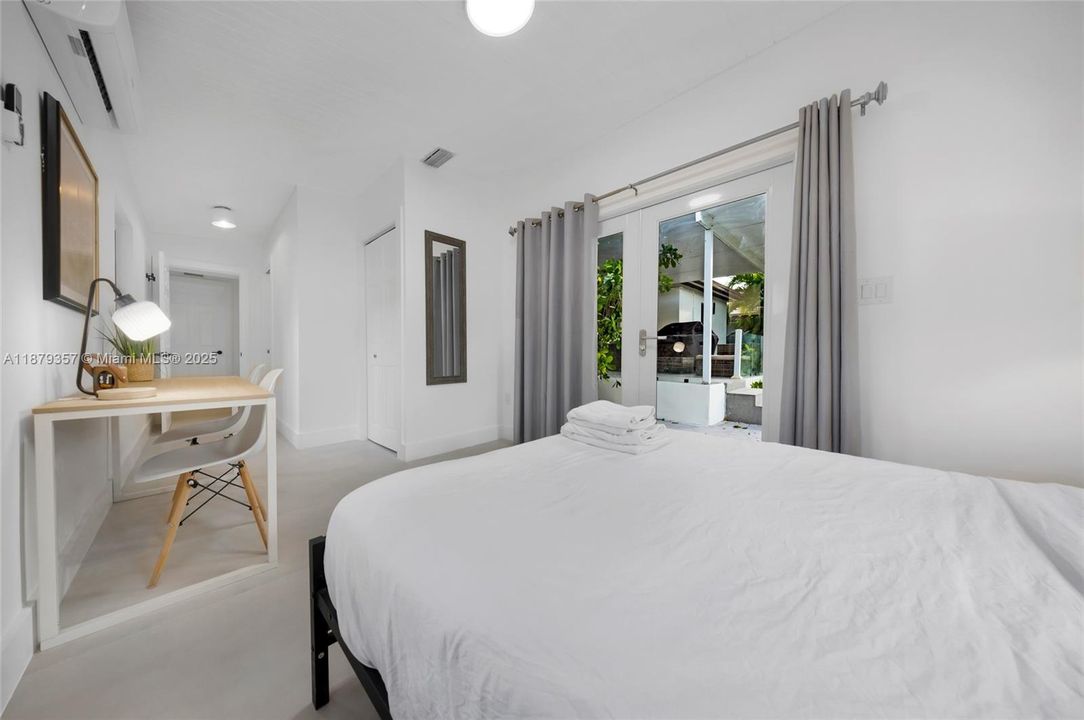 Active With Contract: $7,200 (4 beds, 2 baths, 1540 Square Feet)