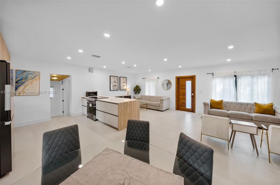 Active With Contract: $7,200 (4 beds, 2 baths, 1540 Square Feet)