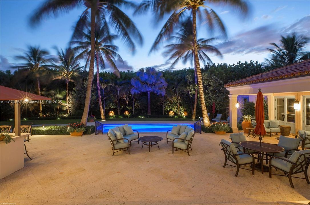 For Sale: $35,550,000 (5 beds, 6 baths, 8997 Square Feet)