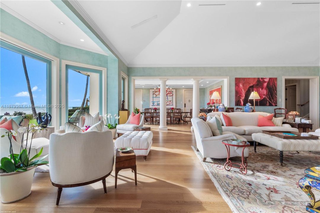 For Sale: $35,550,000 (5 beds, 6 baths, 8997 Square Feet)