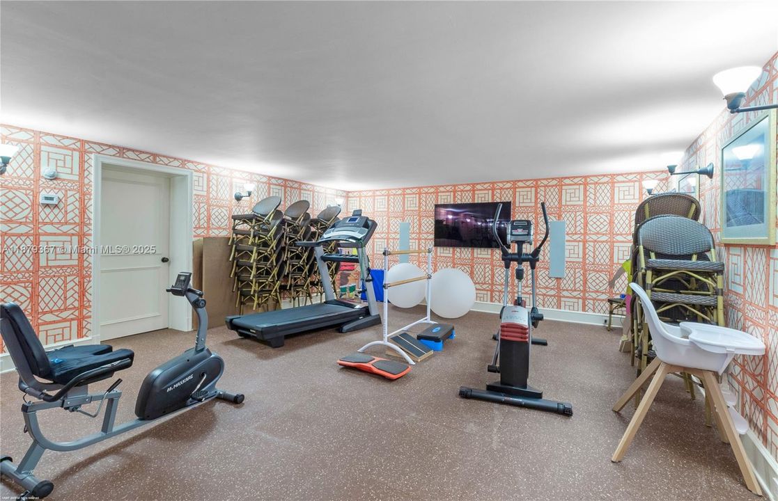 For Sale: $35,550,000 (5 beds, 6 baths, 8997 Square Feet)