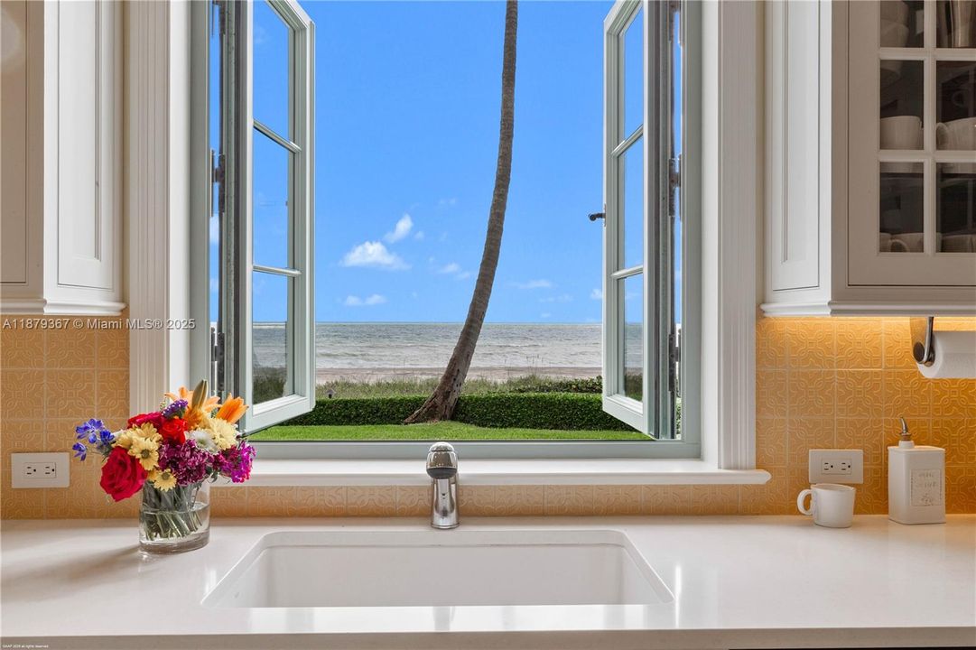 For Sale: $35,550,000 (5 beds, 6 baths, 8997 Square Feet)