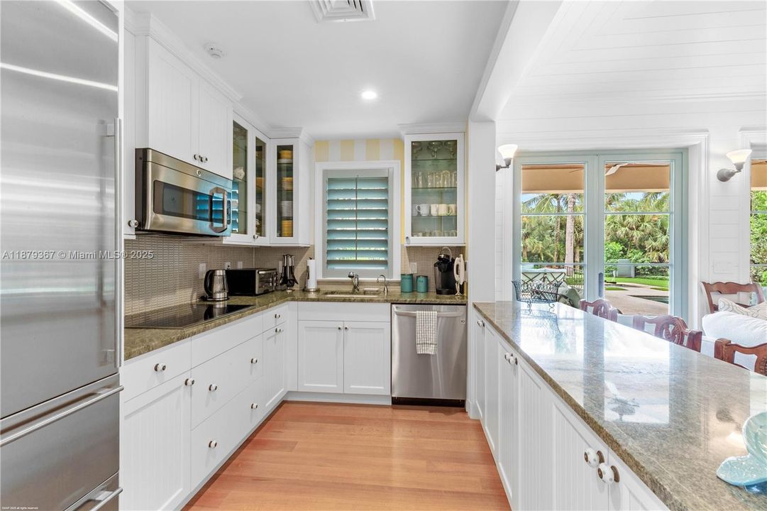 For Sale: $35,550,000 (5 beds, 6 baths, 8997 Square Feet)