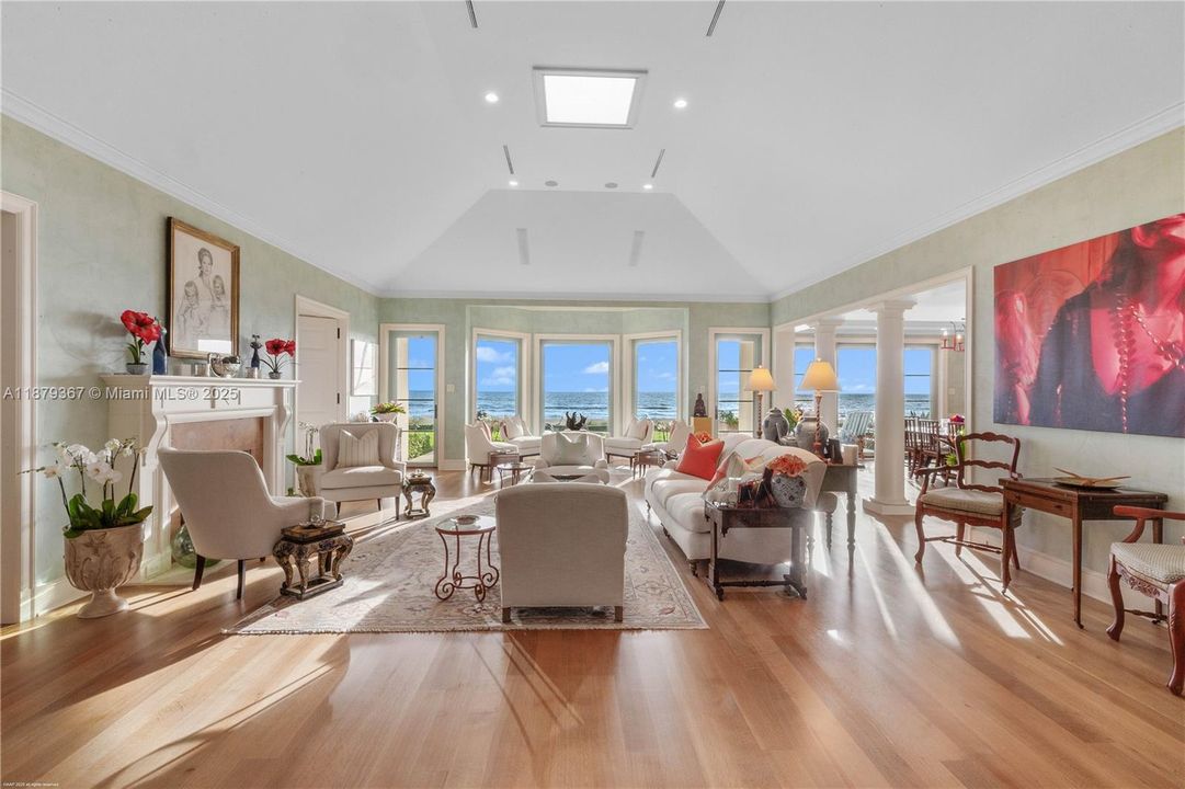 For Sale: $35,550,000 (5 beds, 6 baths, 8997 Square Feet)