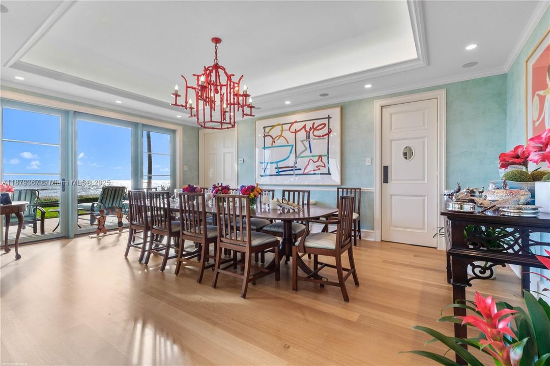 For Sale: $35,550,000 (5 beds, 6 baths, 8997 Square Feet)