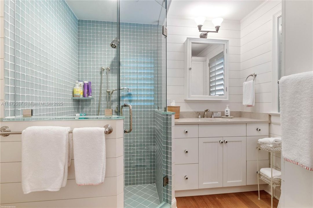 For Sale: $35,550,000 (5 beds, 6 baths, 8997 Square Feet)