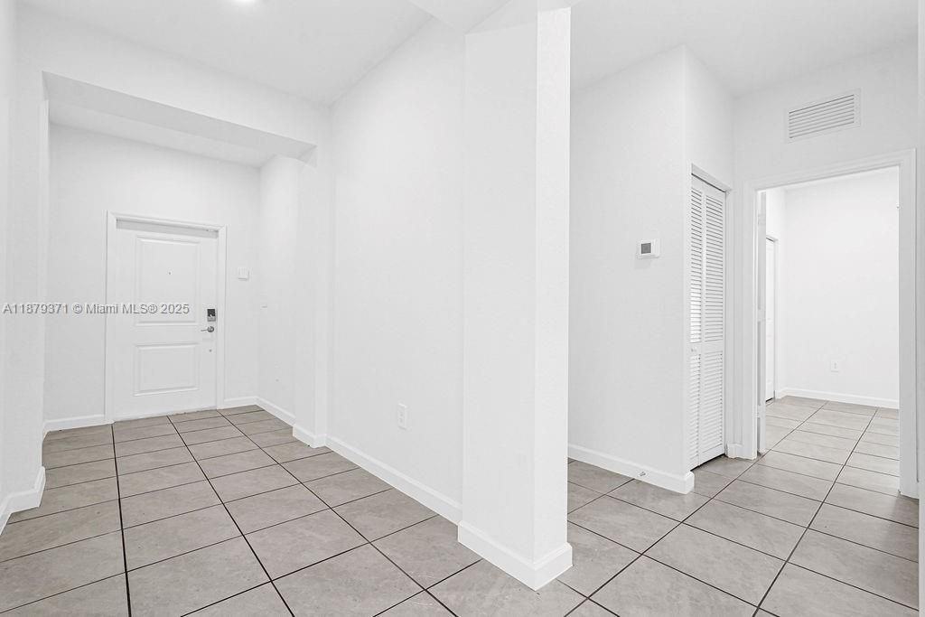 For Sale: $675,000 (4 beds, 3 baths, 1870 Square Feet)