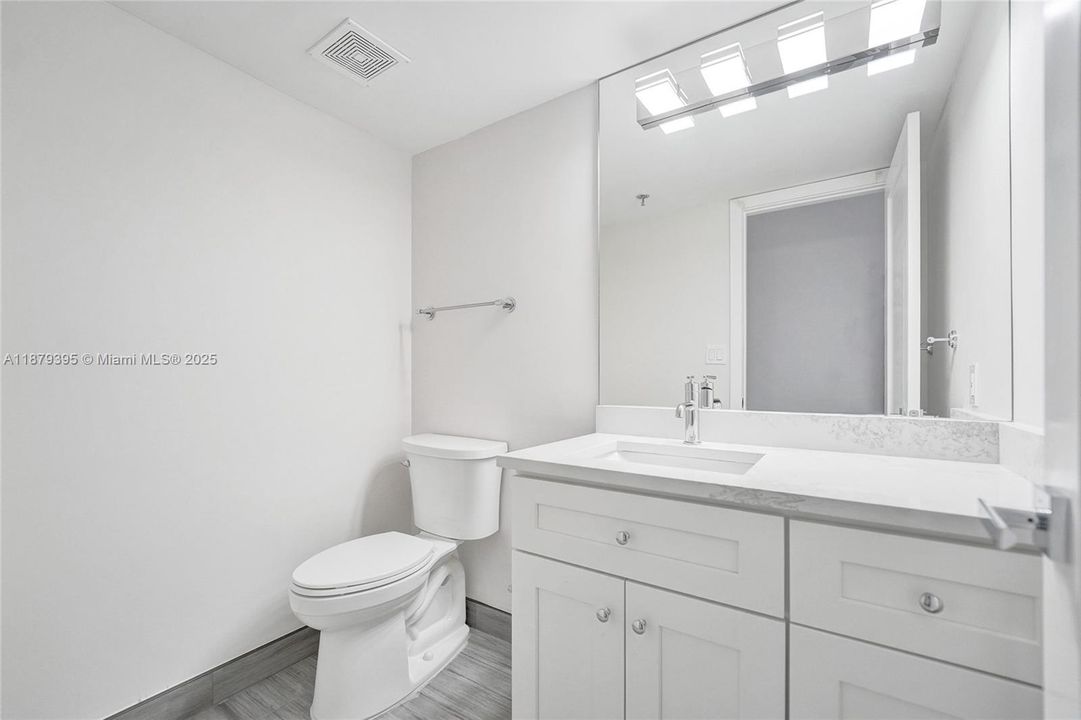 For Sale: $599,999 (1 beds, 1 baths, 1190 Square Feet)