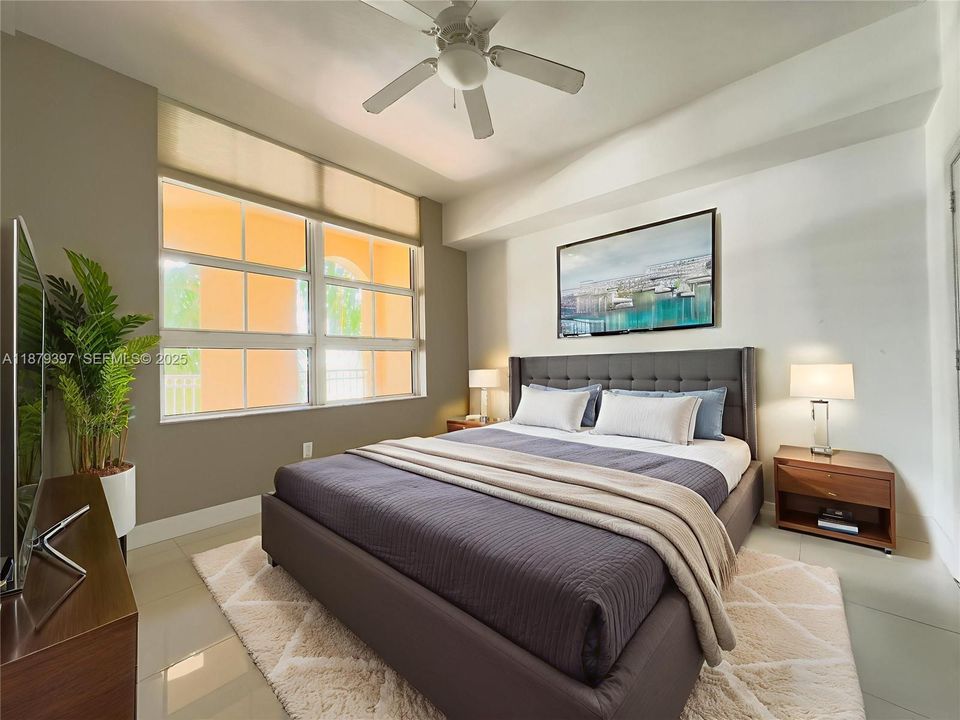 For Sale: $599,000 (2 beds, 1 baths, 1314 Square Feet)